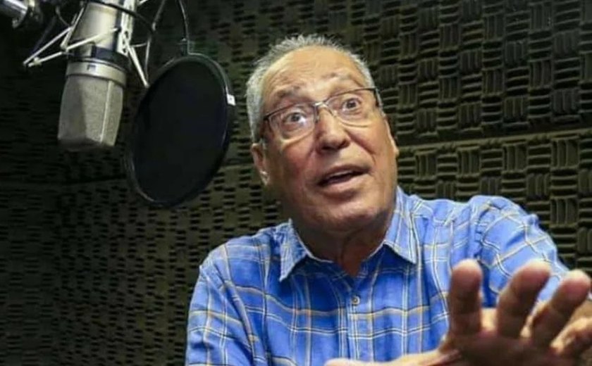 Com emoção, o palmeirense Arivaldo Maia se despede do rádio alagoano