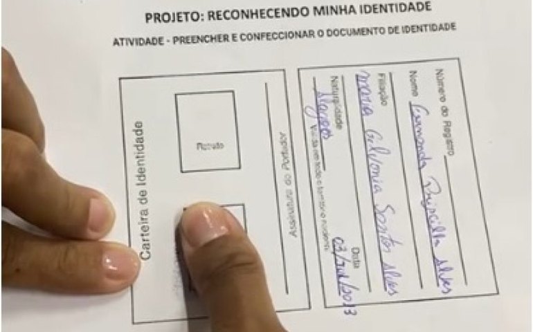 EJAI realiza projeto que estimula a busca pela origem do nome e da identidade do aluno