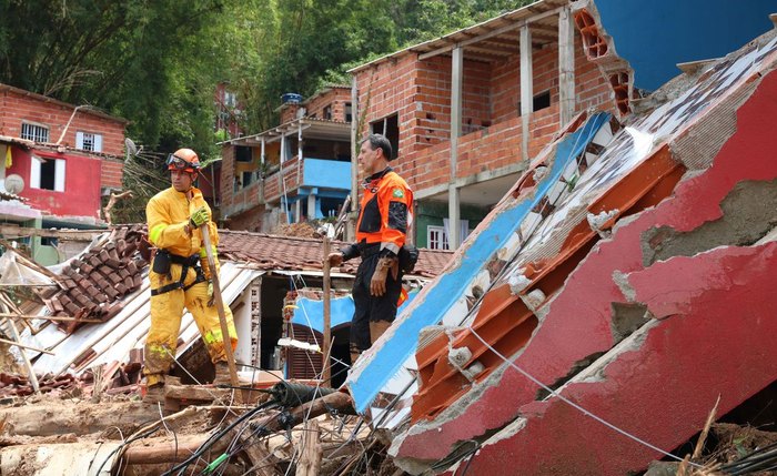 Moradores ajudaram nas buscas Moradores ajudaram nas buscas