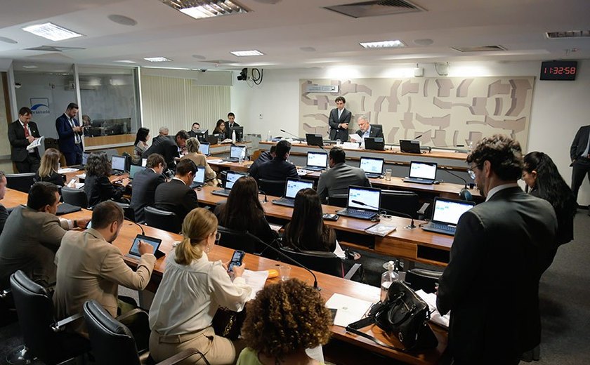 Comissão aprova igualdade de condições para a população LGBTQIA+ encarcerada