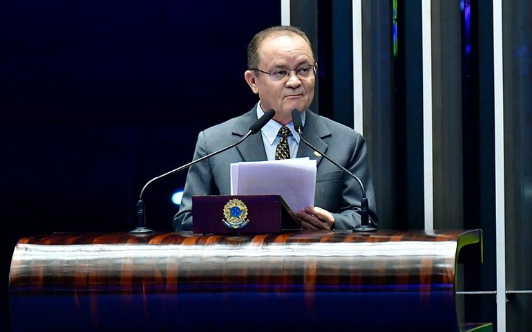 Zequinha homenageia Assembleia de Deus de Vigia (PA) e destaca força do agro