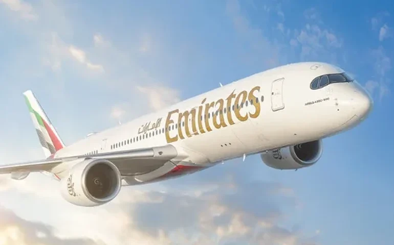 Emirates e Etihad retomam parcialmente voos após ataques e caos aéreo