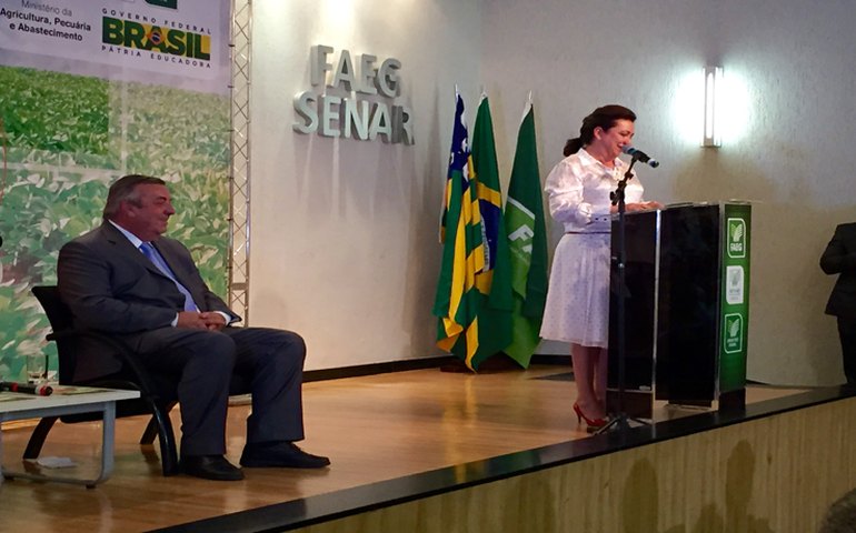 Depois de acusação, Kátia Abreu chama Ernesto de “marginal” e cobra sua demissão