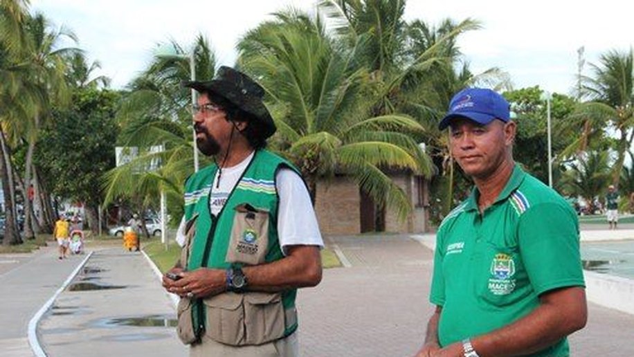 Fiscalização ambiental da Sempma atua na orla de Maceió