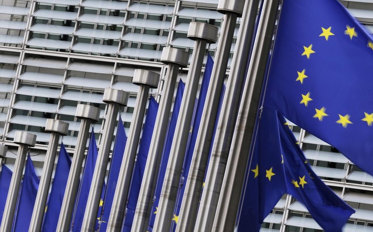 União Europeia está entre os 3 principais parceiros comerciais da Rússia, apesar das sanções, diz jornal