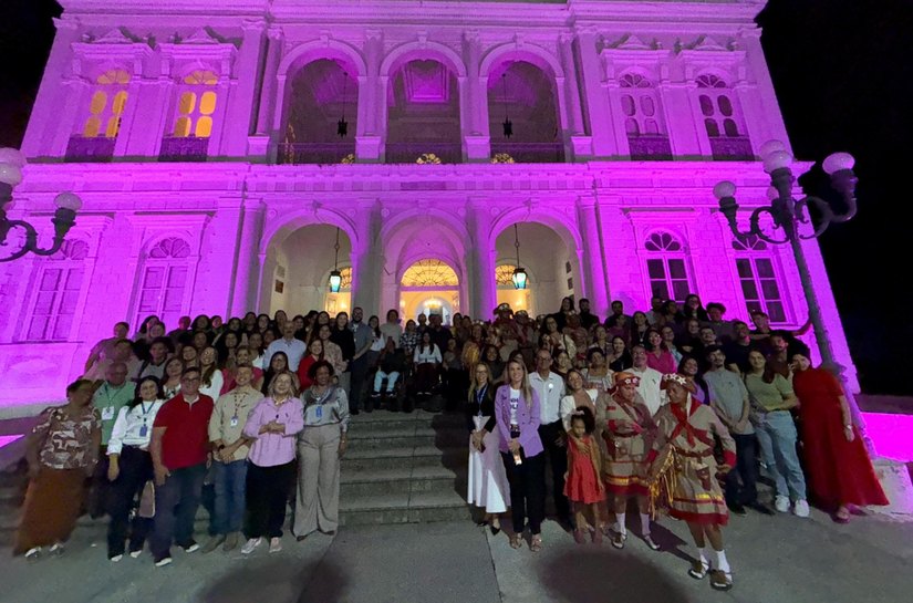 Secretaria da Pessoa com Deficiência marca início do Junho Violeta com iluminação do Museu Palácio
