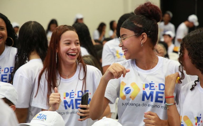 Pé-de-Meia: 95,3 mil estudantes são beneficiados em Alagoas