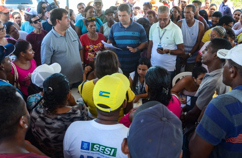 AMBULANTES SORTEIO RÉVEILLON / Foto: Felipe Goettenauer