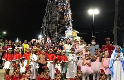 Branquinha promove encerramento do Natal com distribuições de cestas, inaugurações e apresentações