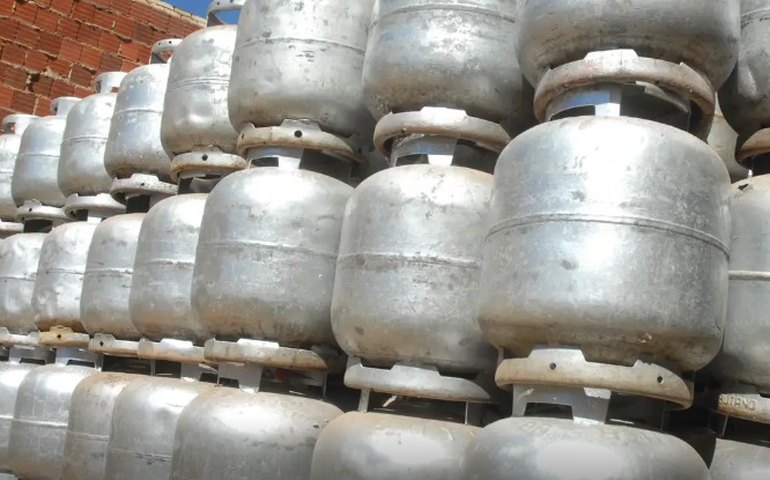 Gás do Povo: CAIXA disponibiliza vale-recarga para beneficiários de outras 17 capitais