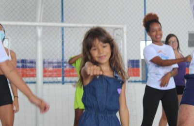 Programa Lugar de Família é na Escola é ampliado e terá mais 12 escolas abertas nos finais de semana