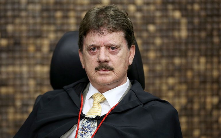 Desembargador Klever Loureiro assume Presidência da 2ª Câmara Cível