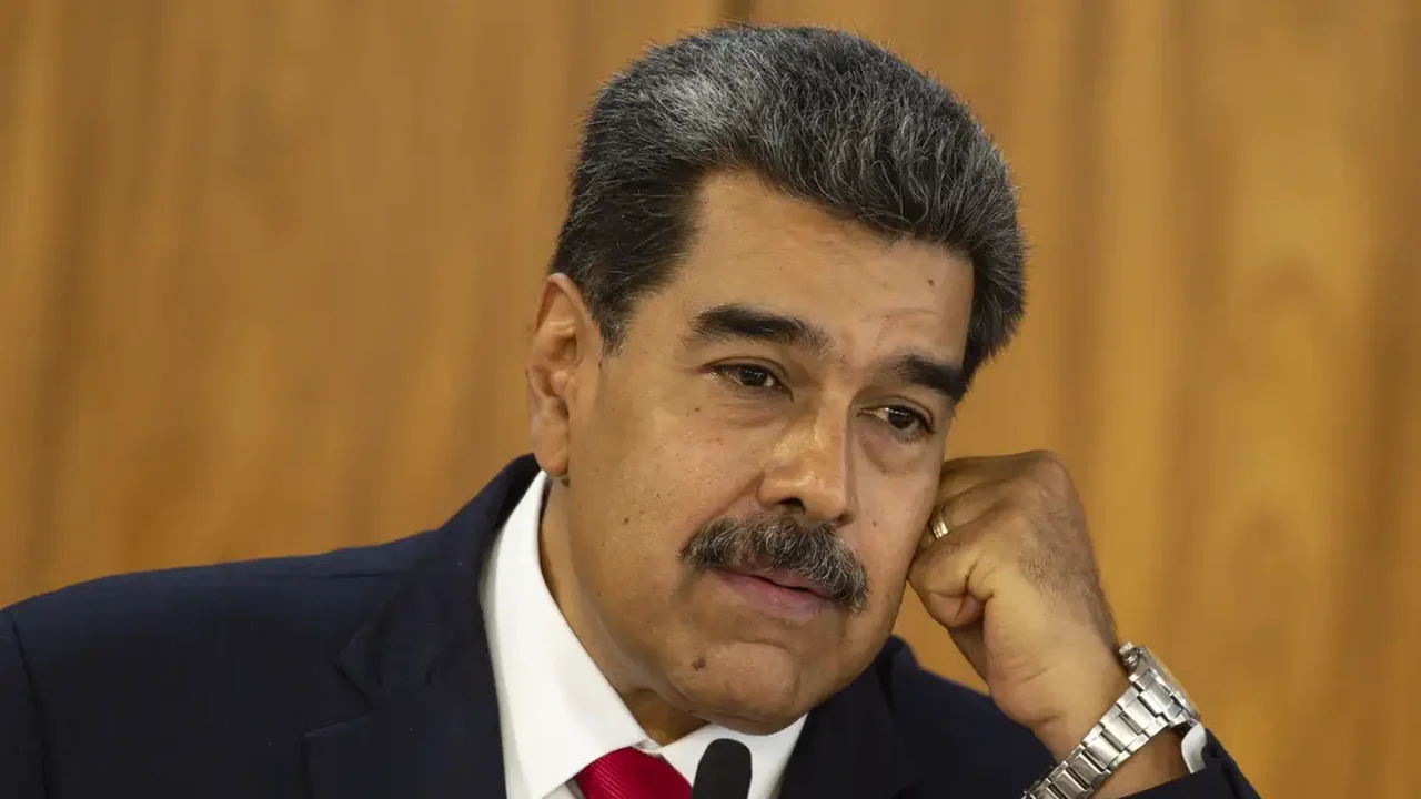 Tesouro dos EUA emite licença para Venezuela, mas impõe sanções a familiares de Maduro