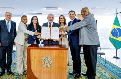 “Força simbólica muito profunda”, diz Lula, sobre decreto que reconhece a cultura gospel como manifestação cultural