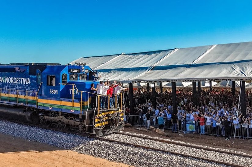 Entrega de trecho ferroviário da Transnordestina e novos vagões marcam avanço da obra