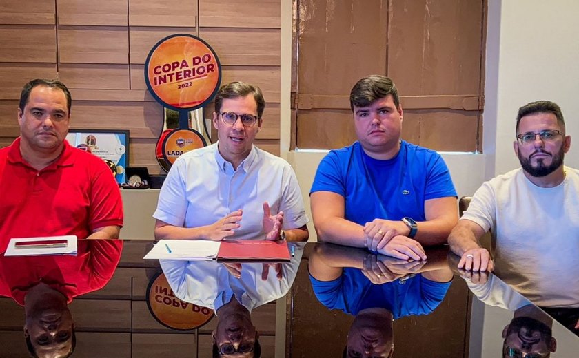 Prefeito Cacau cria PL que reajusta salários dos servidores da administração e do piso nacional dos Agentes de Saúde e Endemias