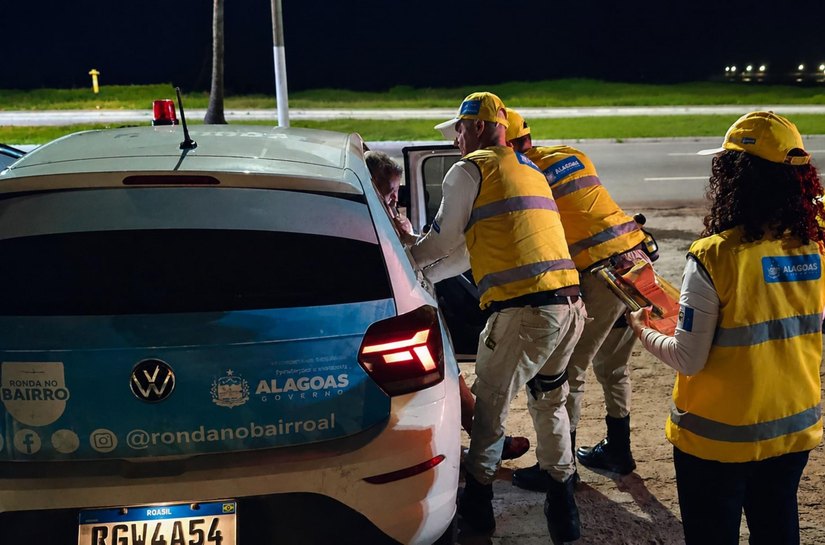 Ronda no Bairro utiliza pulseirinhas de identificação para fortalecer proteção aos idosos