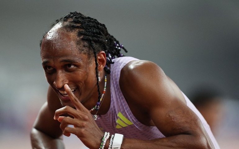 Alison dos Santos conquista ouro na etapa de Xiamen da Diamond League