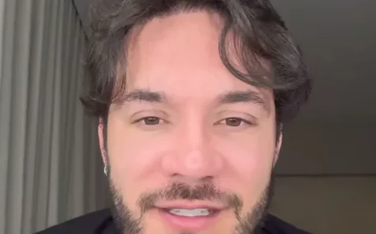 Ex-BBB Eliezer descobre que funcionária era procurada pela polícia