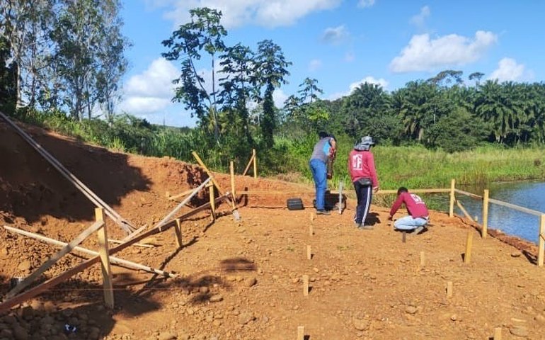 Codevasf implanta ponte para unir comunidades rurais em Igreja Nova (AL)