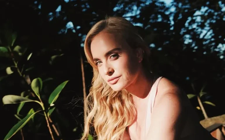 Angélica relembra colapso que a fez parar de cantar: 'Não é luxo ter um tempo para respirar'