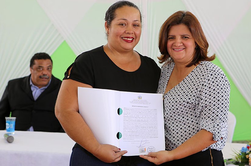 Moradia Legal II: sertanejos recebem os últimos documentos da 1ª etapa
