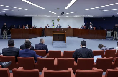 Golpe: Moraes inicia julgamento do Núcleo 4 com leitura de relatório