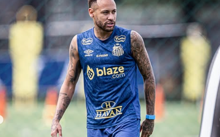 Organizada do Santos se reúne com diretoria, cobra técnico e pede postura 'rígida' com Neymar