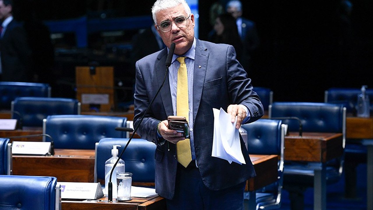 Senadores criticam visita de Maduro ao Brasil com honras de chefe de Estado