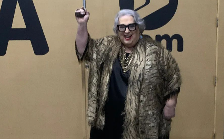 Mamma Bruschetta é diagnosticada com pneumonia após broncoaspiração