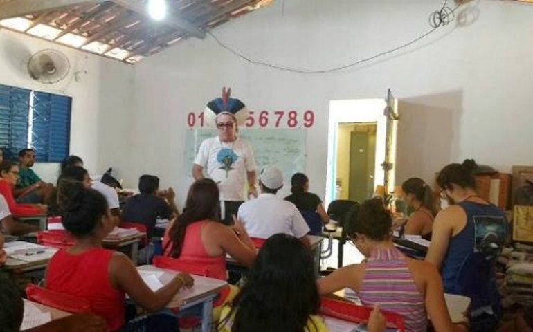 Oficinas de redação da Uneal preparam mais de 400 índios em Alagoas