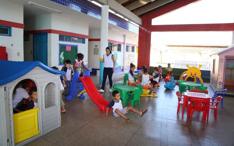 Garantia de oferta de vagas em creches de zonas rurais segue para o Plenário