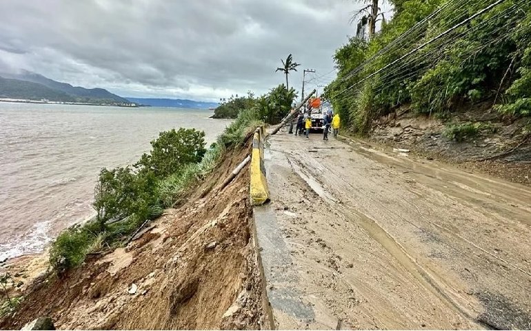 Sabesp busca restabelecer abastecimento no litoral de SP