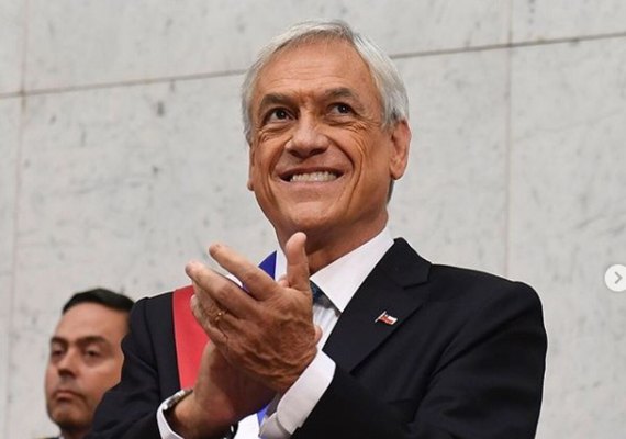 Piñera não teria conseguido tirar cinto de segurança ao cair na água, diz imprensa chilena