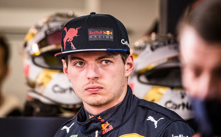 Verstappen vence na Holanda, faz a festa com a torcida e dispara na ponta da F-1