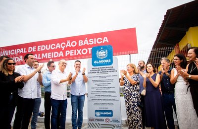 Governo de Alagoas entrega 30ª Escola do Coração e 37 ruas pavimentadas em Penedo