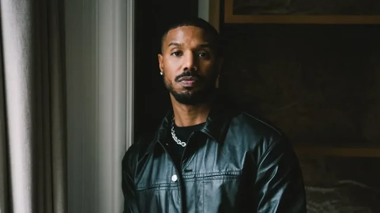 Michael B. Jordan surpreende avó que viralizou ao pendurar quadro do ator