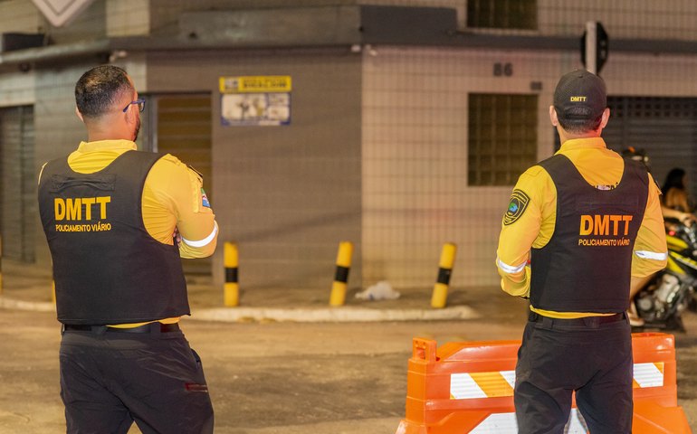Rua no Farol será interditada para substituição de redes de esgotamento
