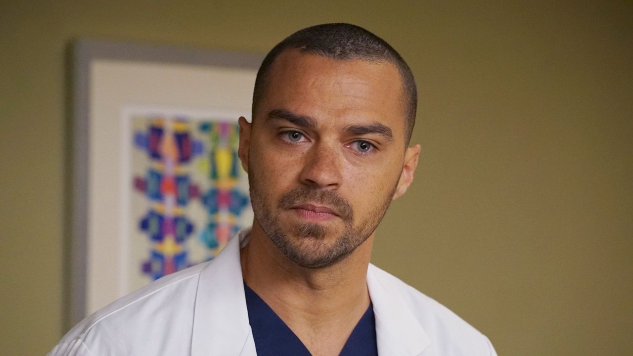 Ator de Grey’s Anatomy se desculpa por meme ofensivo