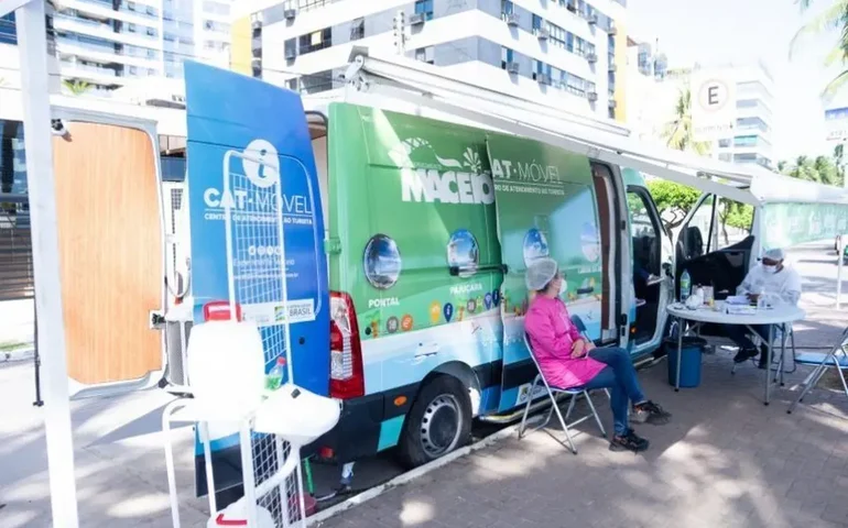 CAT Mercado: Unidade móvel de saúde está em novo local de atendimento