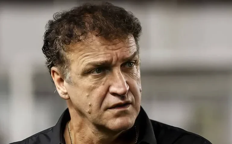 Vice da Libertadores, operação no coração e fuga do Z4: Cuca é anunciado para sua quarta passagem pelo Santos