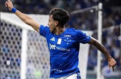 Com briga no fim, Cruzeiro vence Atlético-MG e volta a conquistar o Mineiro