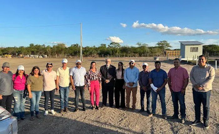 Ziane Costa recebe prefeitos do Alto Sertão em visita ao Centro de Tratamento de Resíduos