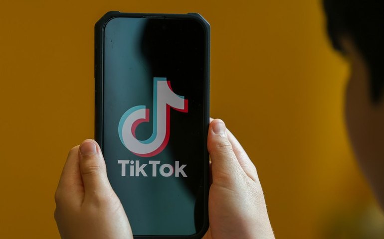 Uso de celulares na escola divide especialistas em audiência no Senado