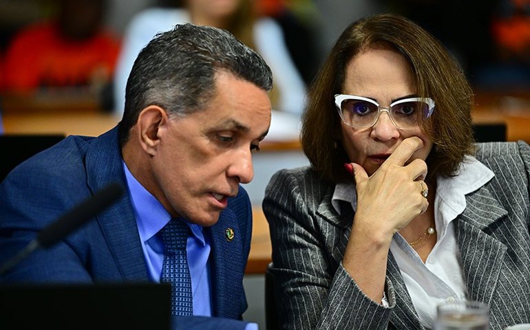 Vai ao Plenário garantia de fisioterapia após cirurgia de retirada da mama