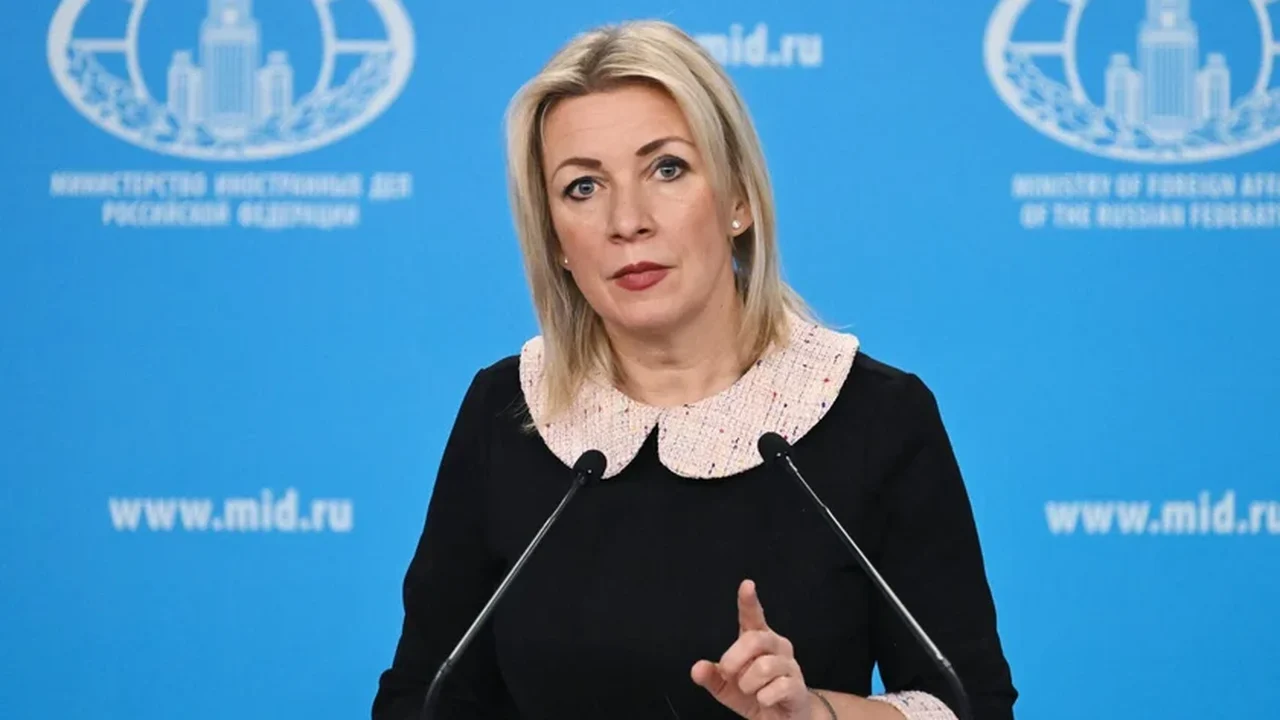 EUA terão que se explicar caso instalem armas no espaço, afirma Zakharova
