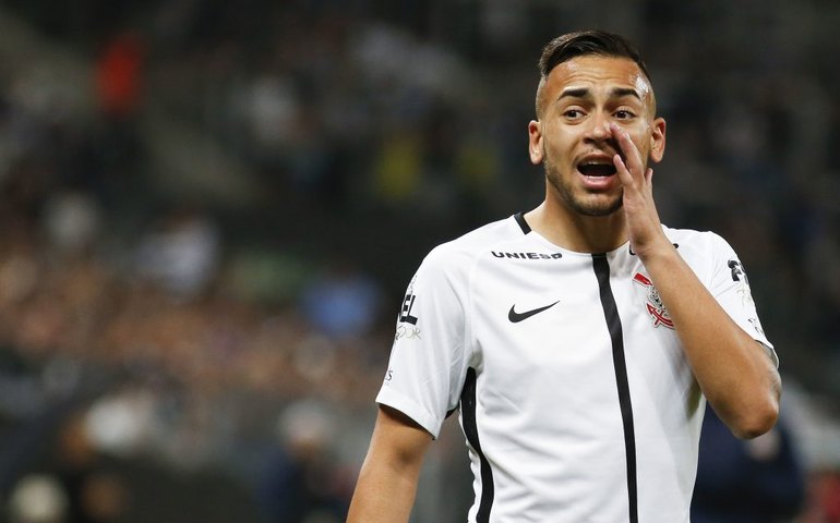 Corinthians deixa de repassar valor da venda de Maycon e pode sofrer penhora