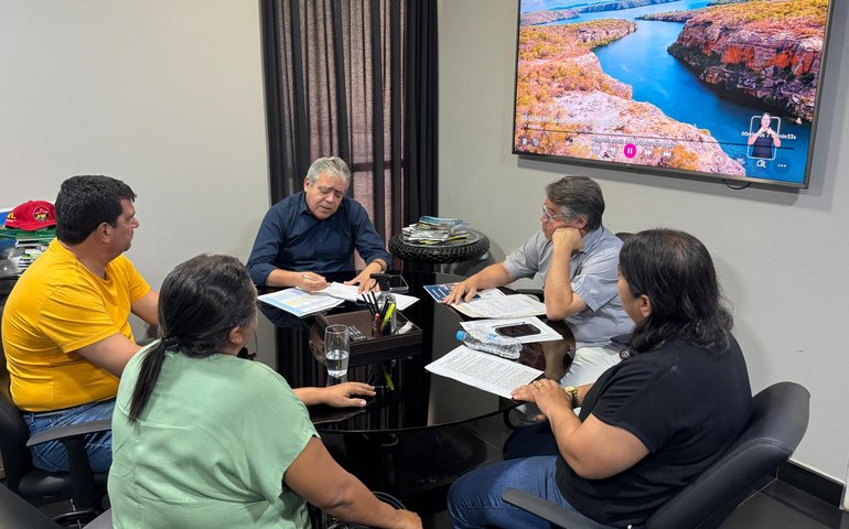 Semarh e cooperativa de Arapiraca discutem abastecimento hídrico e fortalecimento da agricultura familiar