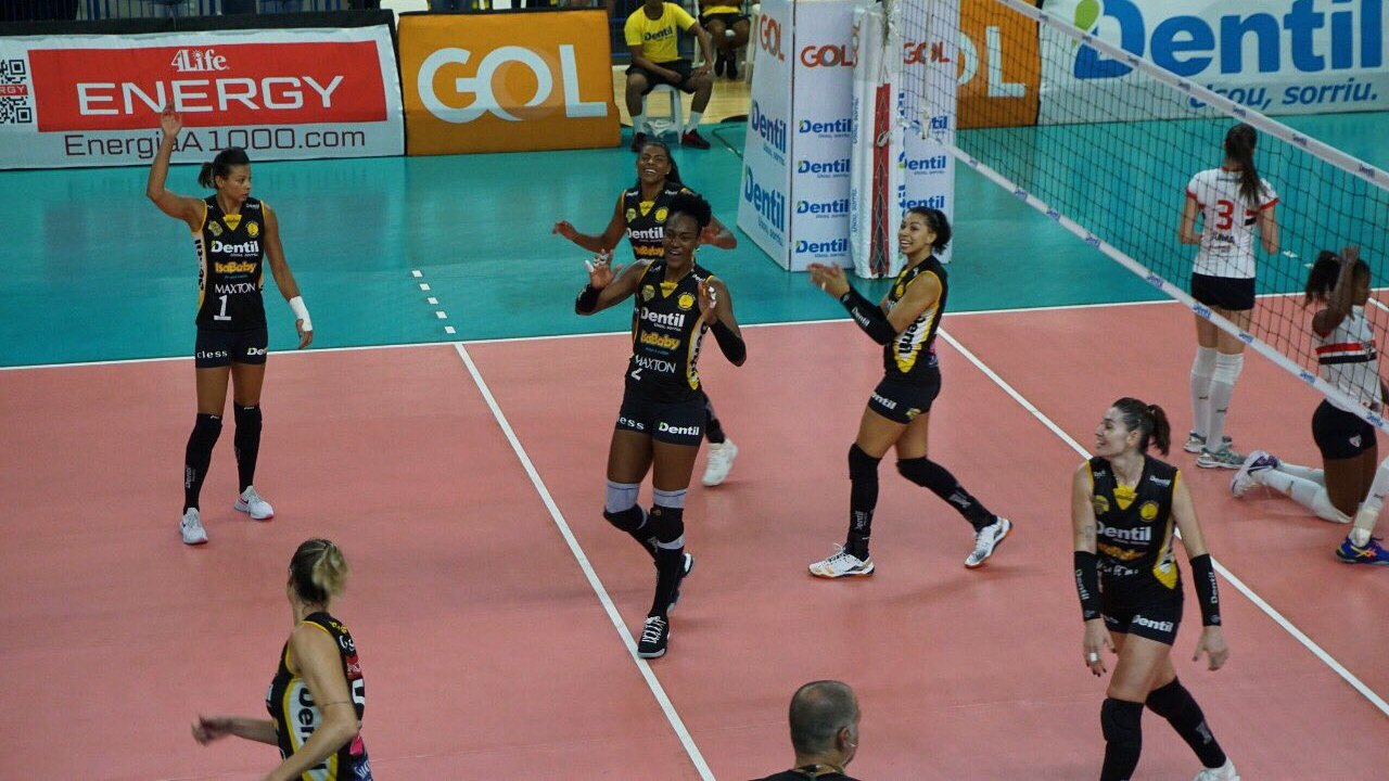 Praia Clube bate o Minas, supera escrita e conquista título da Superliga Feminina
