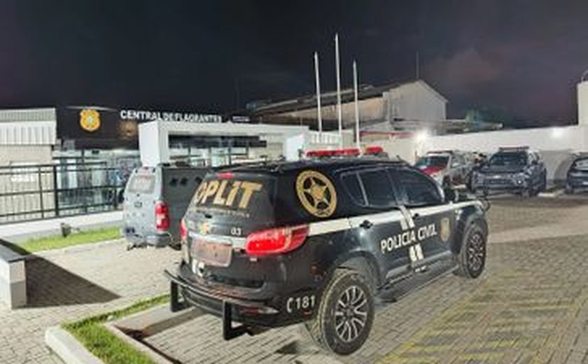 PM detém dupla suspeita de furtar condensadora de ar-condicionado em prédio comercial no Centro de Maceió